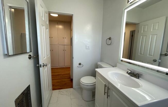 2 beds, 1 bath, 850 sqft, $3,075, Unit 105#12