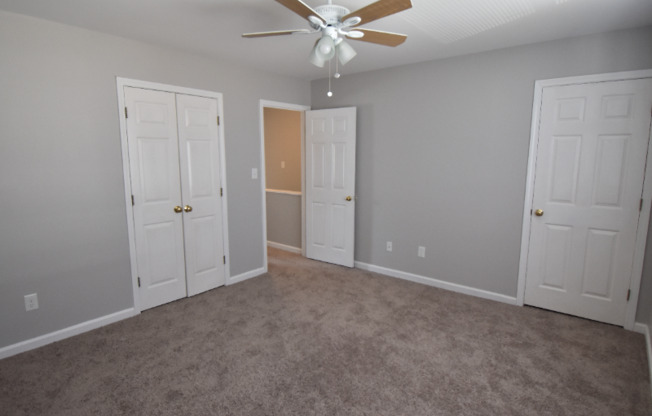 640 S Main St 7