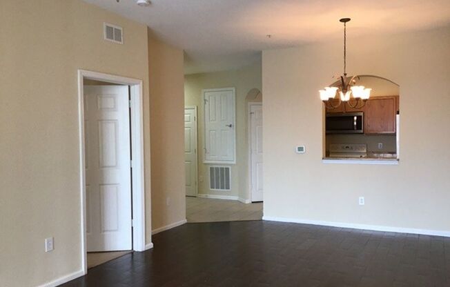 6240 Contessa Drive #303