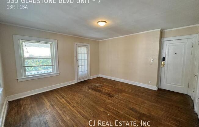 535 GLADSTONE BLVD