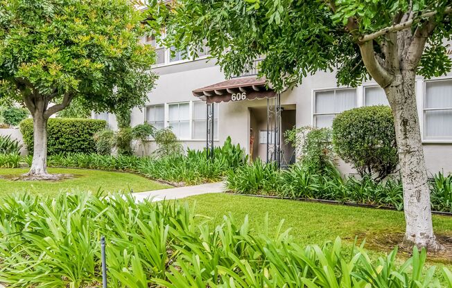 New with a View: Park Place is just right for You!