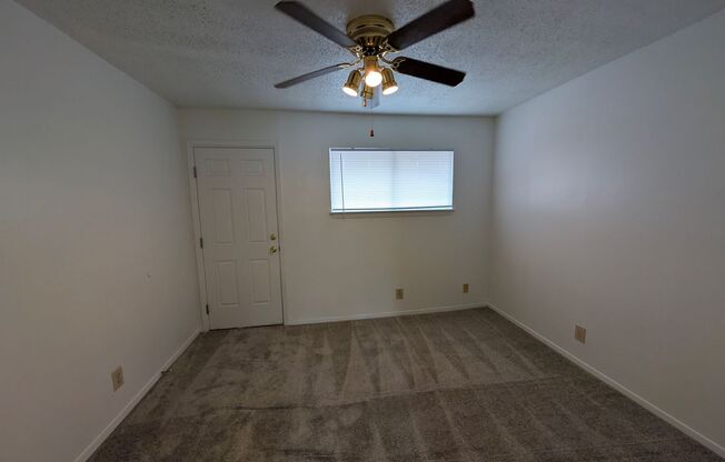 1 bed, 1 bath, 510 sqft, $725, Unit TH 220