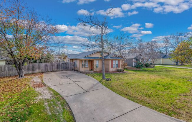 February Move In Available!  Cute 3 Bed, 1.5 Bath Home in Bryan. Great Backyard & Deck!