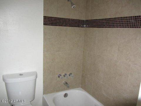 Charming 1 Bedroom 1 Bath In Downtown Gilbert! Electric Included!