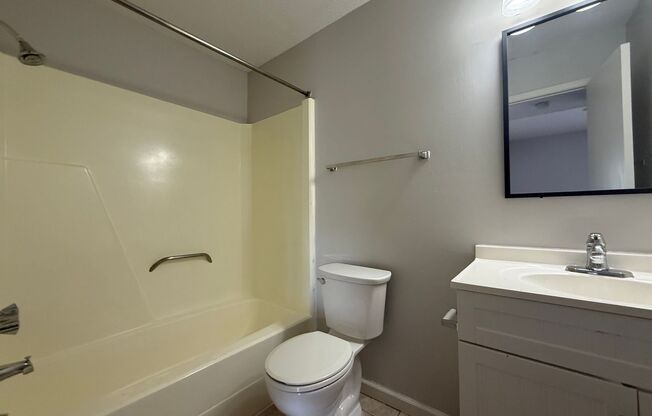 1 bed, 1 bath, 535 sqft, $685, Unit 4951 Sycamore