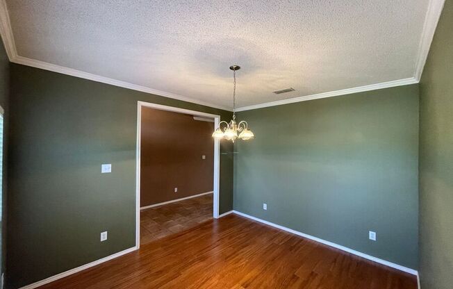 8211 QUINCY AVE
