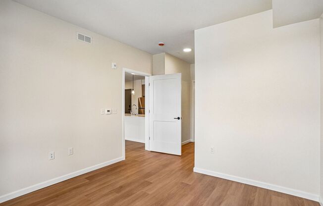 2 beds, 2 baths, 938 sqft, $2,325, Unit 215