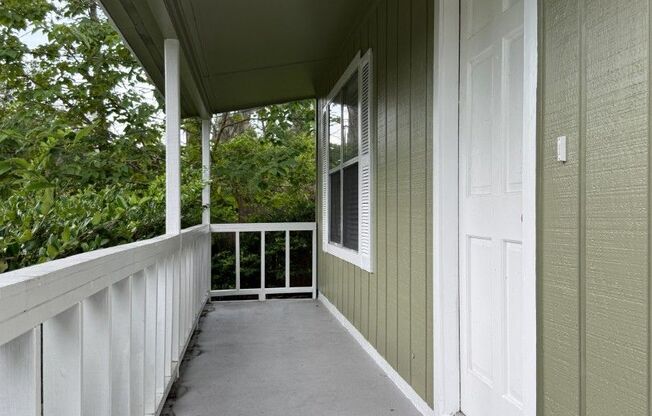 Charming updated 3BR/2BA Home on Quiet Orange Park Cul-de-Sac!
