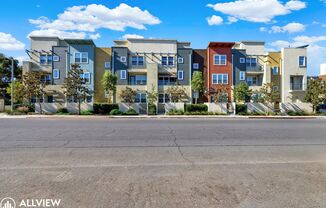 3 beds, 3.5 baths, $3,299, Unit Unit 214