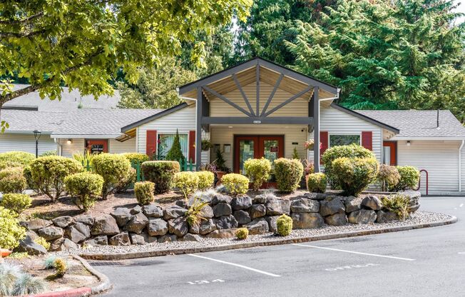 2 beds, 1 bath, $1,500, Unit 234