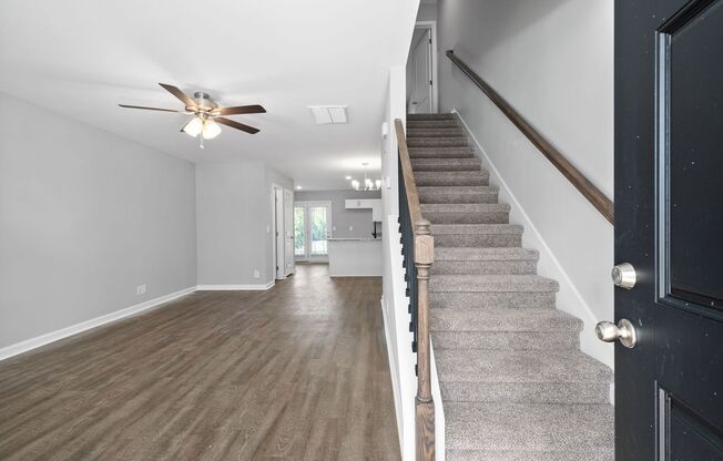 2 Bedroom Condo For Rent Near Madison Street!