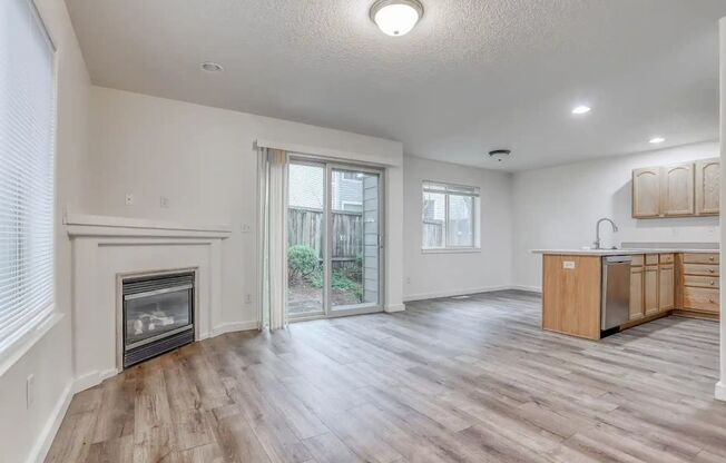 1411 1499 SE ROBERTS DR