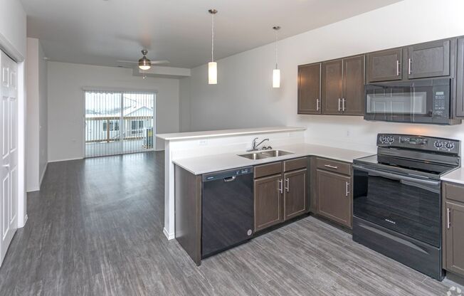 3 beds, 2 baths, 1,265 sqft, $1,670, Unit 4017-130