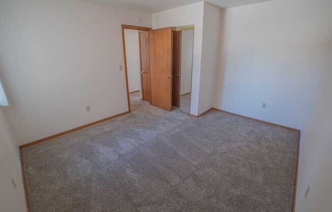 2 beds, 1 bath, 820 sqft, $795, Unit 320