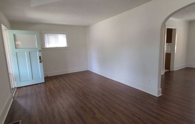 3 beds, 1.5 baths, 1 sqft, $1,595, Unit PRI - 55