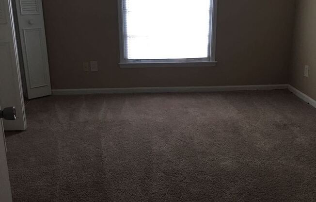 Renovated 2 Bedroom / 2 Bath Condo for Rent