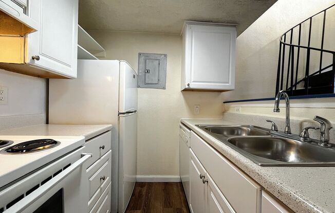 1 bed, 1 bath, 485 sqft, $850, Unit H209