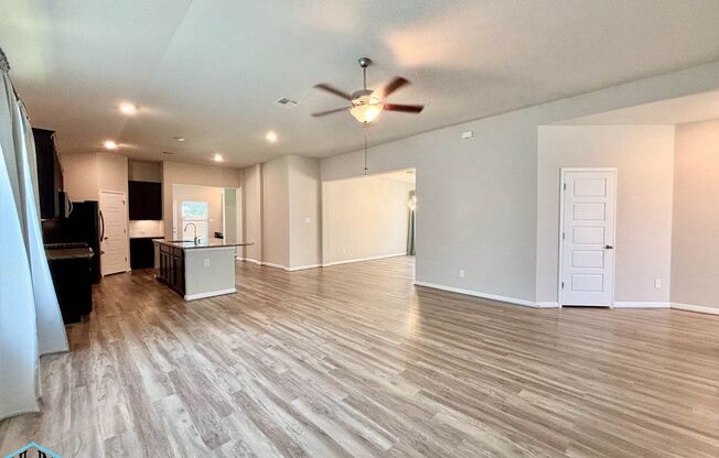 Welcome home to this charming 3 beds/2 bath home, open floor plan with high ceilings. Located right off of Redland and 1604, a quick commute to entertainment, restaurants, and surrounding activities in San Antonio!