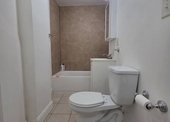 Studio, 1 bath, $1,750, Unit 7