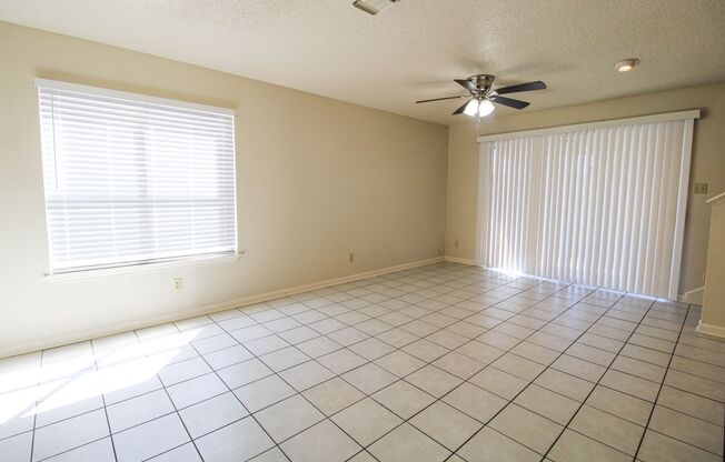 949 Schertz Parkway- Unit 5