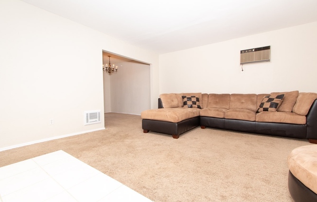 Private 2-bed/2-bath, Corner Location Condo in the Heart of Mission Valley!