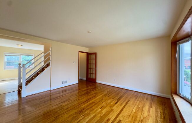 Charming 3BD/1BA Townhome in Violetville, MD!