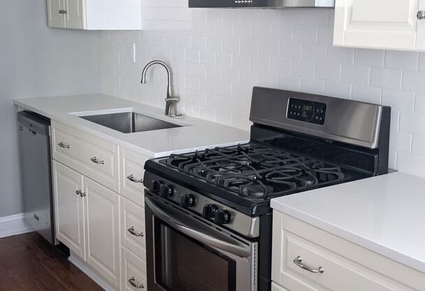 1 bed, 1 bath, 1,050 sqft, $1,195, Unit 131-133 East 46th St - 6