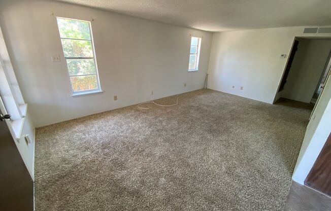 2 beds, 1.5 baths, 907 sqft, $1,035