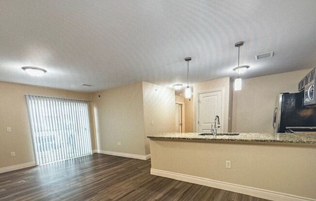 4 beds, 2 baths, 1,005 sqft, $1,450, Unit C304