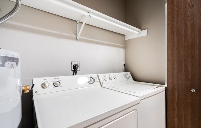 1 bed, 1 bath, 665 sqft, $1,249, Unit DY3825C
