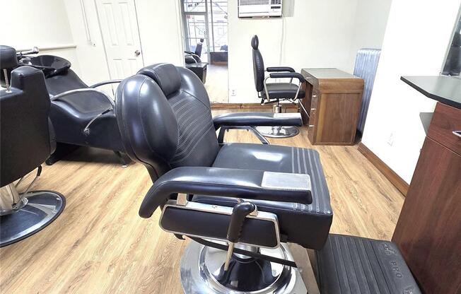 Studio, $3,600, Unit STORE 2