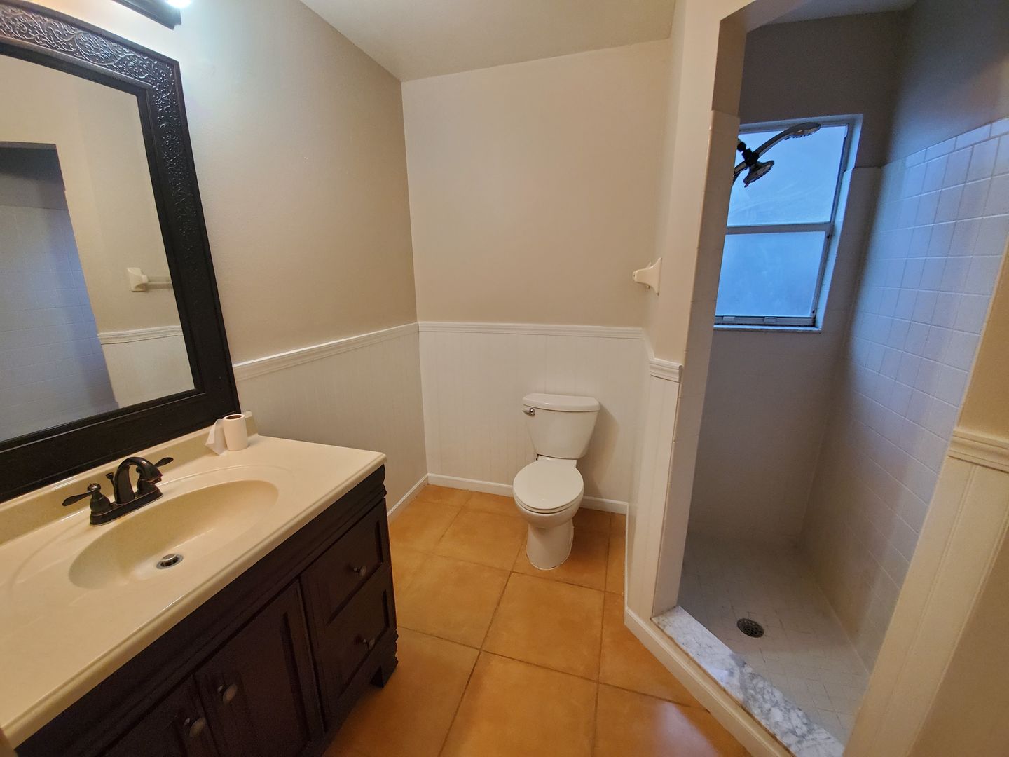 129 EDGEWATER CIR