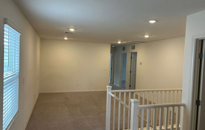 WOW! 5 BED + 3 FULL Bath in South LV!