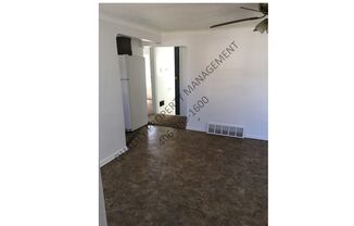 2 beds, 1 bath, 700 sqft, $995, Unit 3510 UP