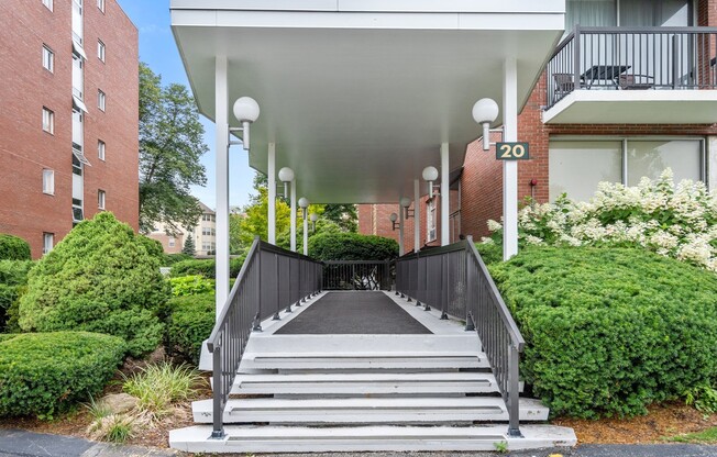 20 HAMMOND POND PKWY