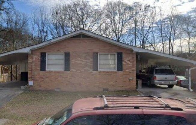 3016-3018 Stone Mountain St
