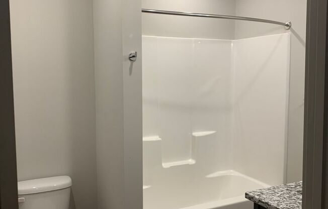 3 beds, 2 baths, 1,501 sqft, $2,163, Unit Bay 6 Unit 228