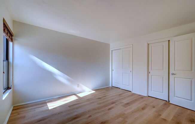 2 beds, 2 baths, 1,000 sqft, $1,325, Unit 16