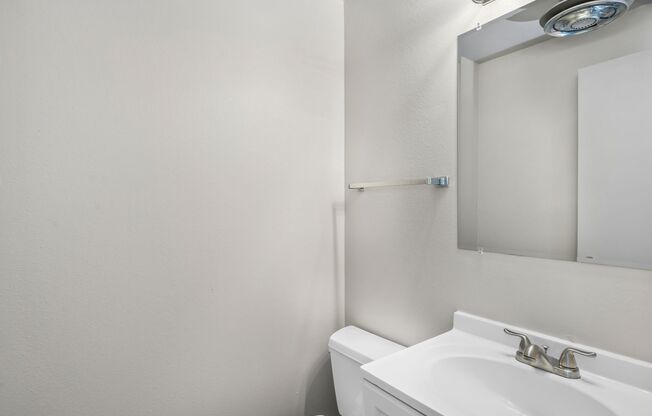 $500 Off RENT! Conveniently Located 2 Bedroom Townhome Style Apartment!