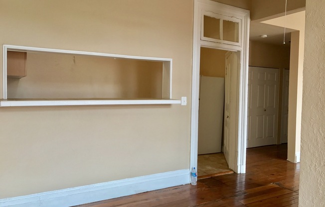 For Rent: Spacious Urban Living at 1322-1324 Eutaw Pl – Your Ideal City Dwelling!