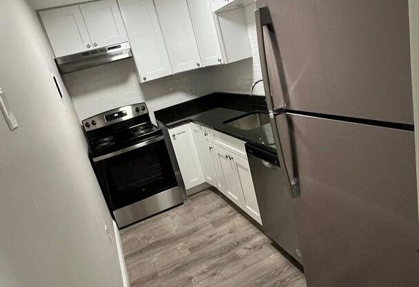 1 bed, 1 bath, 800 sqft, $2,175, Unit 16