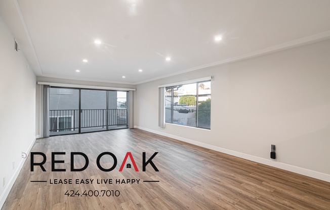 121 N Hamilton Dr