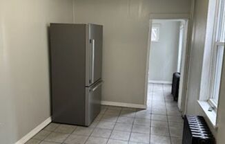 3 beds, 1 bath, $1,300