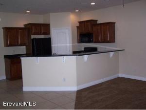 2 beds, 2 baths, $2,450