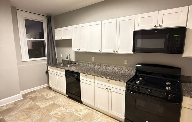 1 bed, 1 bath, 800 sqft, $995, Unit Unit 1