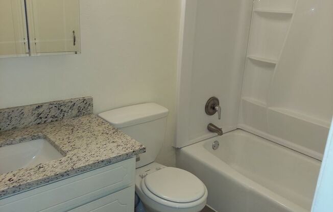 1 bed, 1 bath, 780 sqft, $825, Unit 3008-7