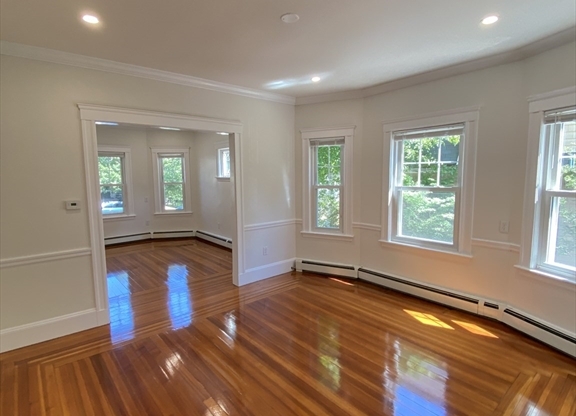 126 WINSOR AVE