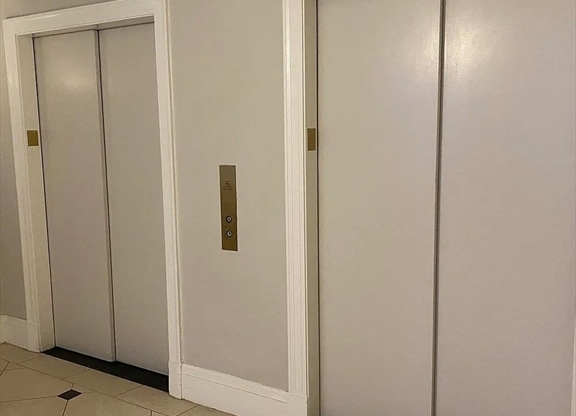 Studio, 1 bath, 500 sqft, $2,600, Unit 4E