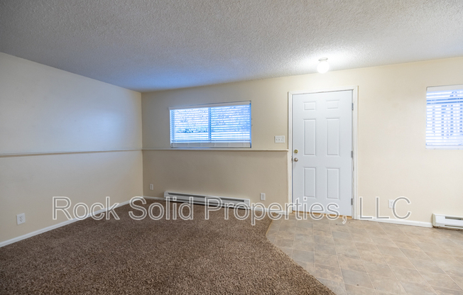 714 RANGE BLVD 4