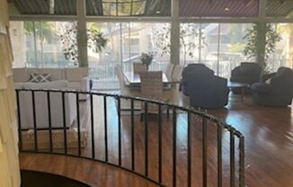 1 bed, 1 bath, 950 sqft, $1,250